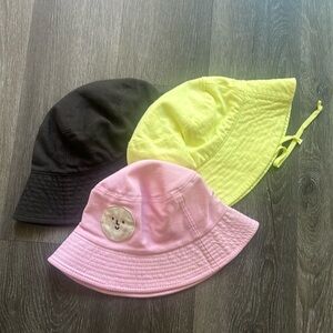 Bucket hats